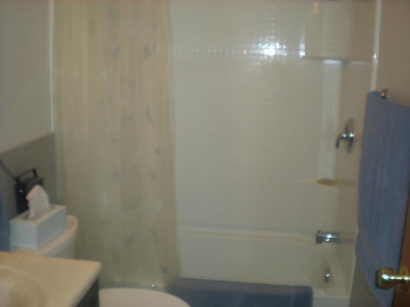 525 Manifold Road Washington, PA 15301 - Photo 15 of 23 Full Bath. Main bath
