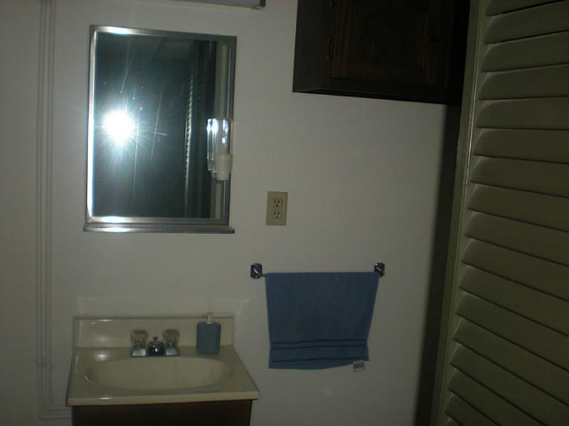 525 Manifold Road Washington, PA 15301 - Photo 19 of 23 Full Bath. Downstairs full bath
