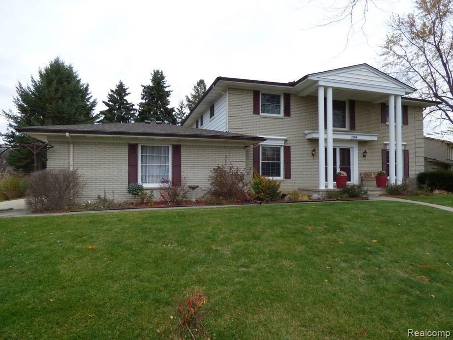 2194 Wayward Drive Rochester, MI 48309 - Photo 2 of 57 P1200250.jpg