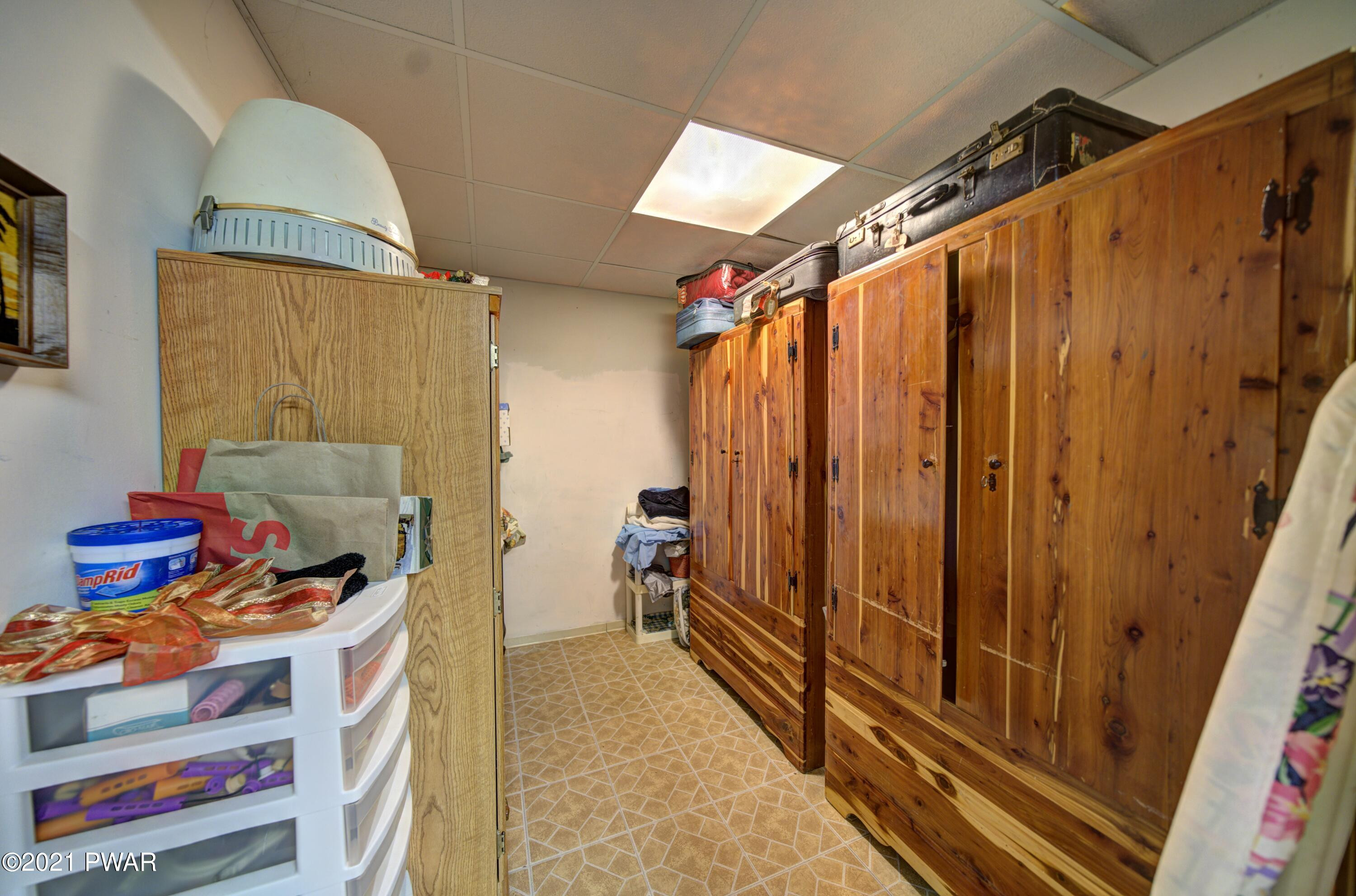 368 Roemerville Road Greentown, PA 18426 - Photo 46 of 59 a walk in closet