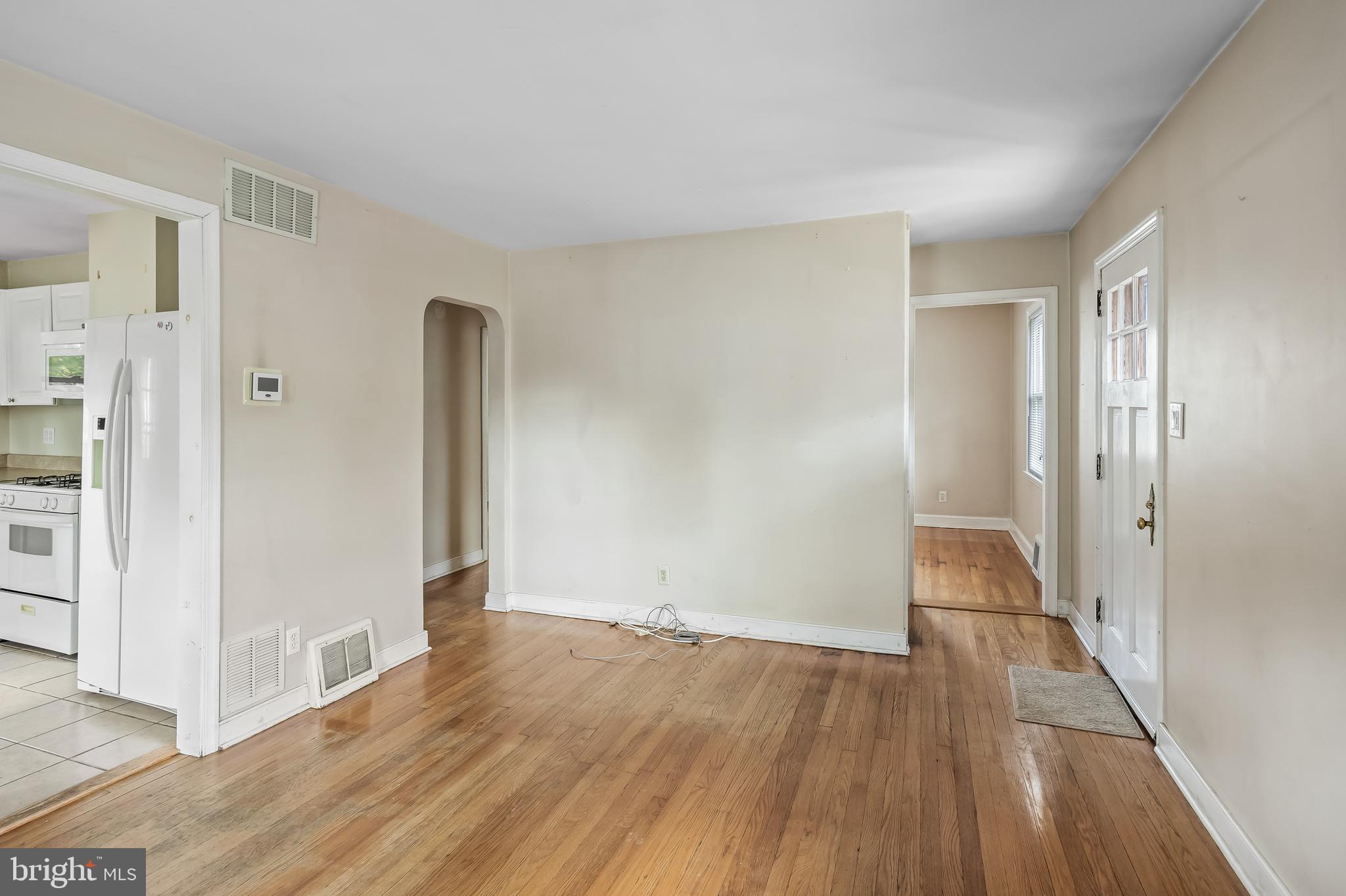 112 South Maple Avenue Maple Shade, NJ 08052 - Photo 7 of 29 Main Living Room