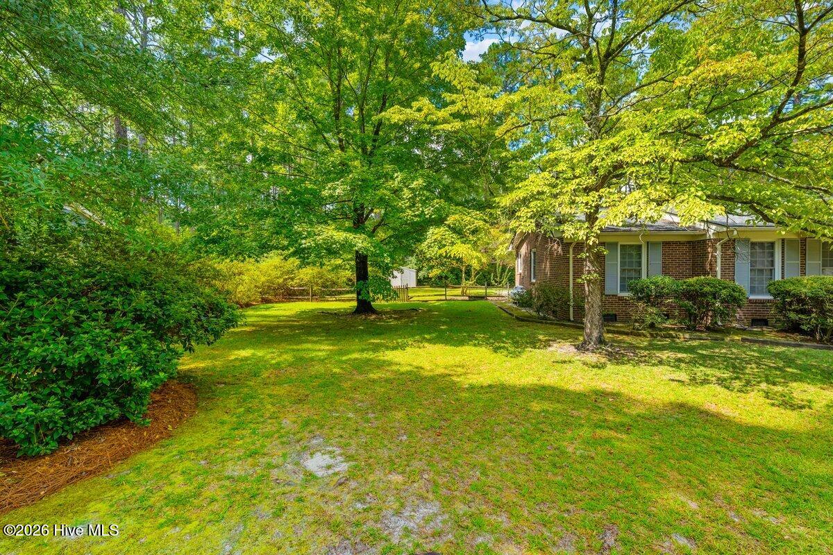 1003 Robinwood Road Aberdeen, NC 28315 - Photo 4 of 29 Gallery Image 4