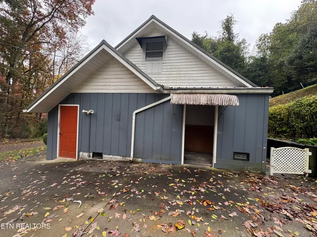 $349,000 | 315 Elbow Lane, Gatlinburg, TN 37738