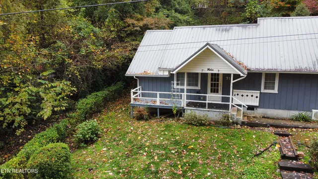 $349,000 | 315 Elbow Lane, Gatlinburg, TN 37738