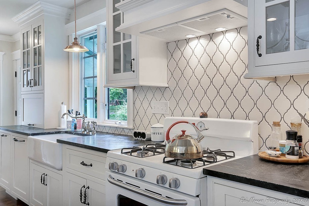 44 Dufton Road Andover, MA 01810 - Photo 6 of 28 Gallery Image 6