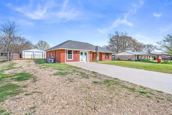$274,900 | 903 Amy Way, Bonham, TX 75418