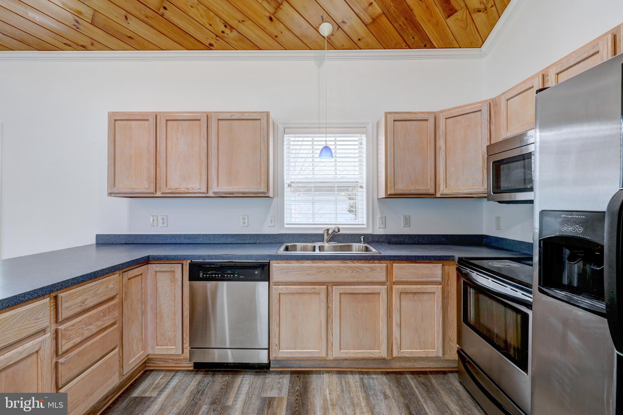 13225 Colonial Road Ocean City, MD 21842 - Photo 10 of 31 Open kitchen