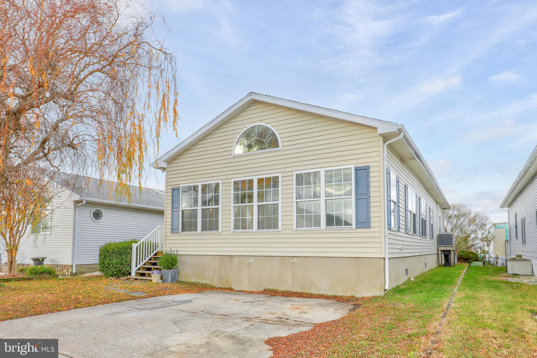 13225 Colonial Road Ocean City, MD 21842 - Photo 3 of 31 Convenient off-street parking