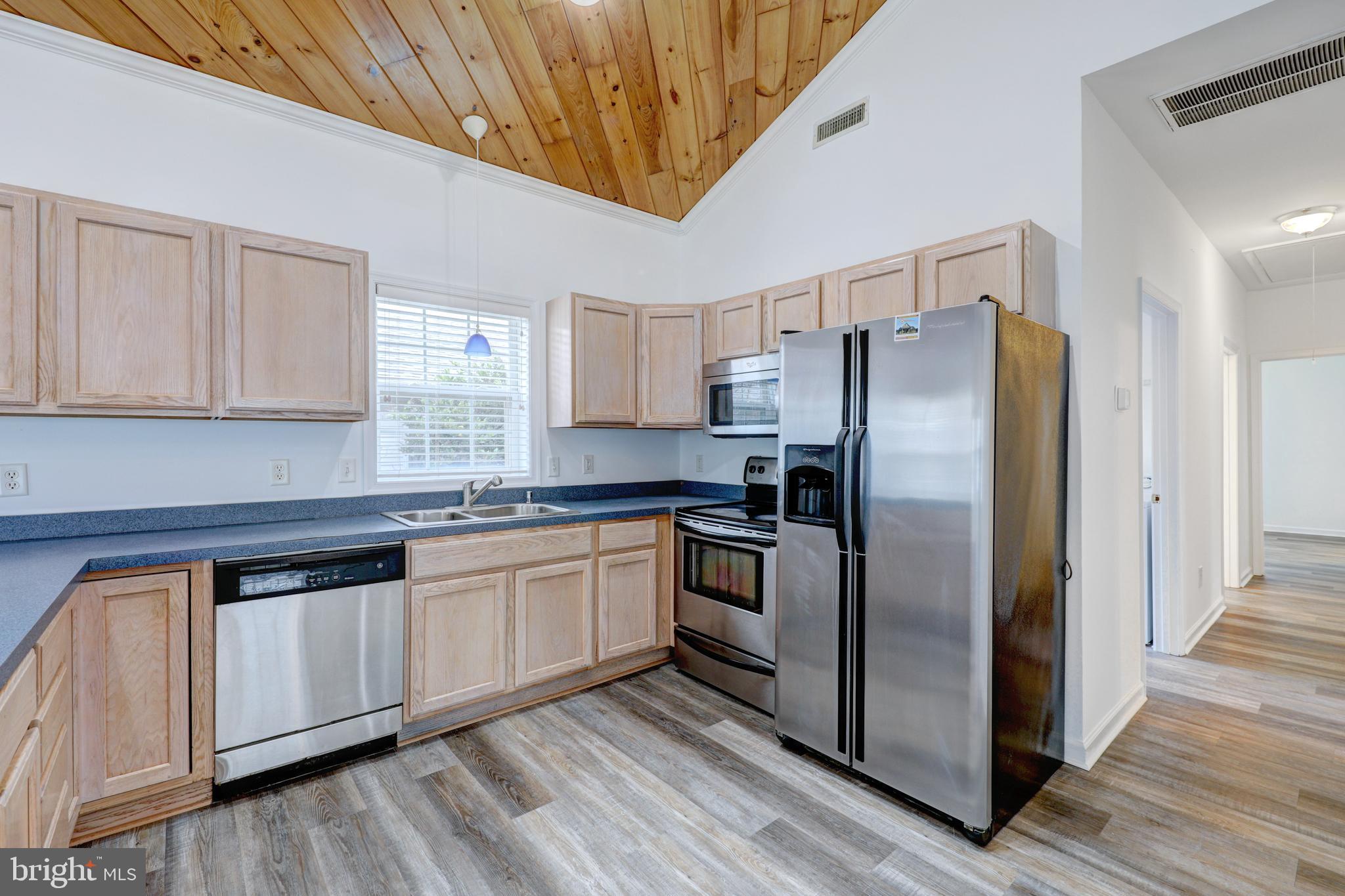 13225 Colonial Road Ocean City, MD 21842 - Photo 9 of 31 Stainless steel appliances