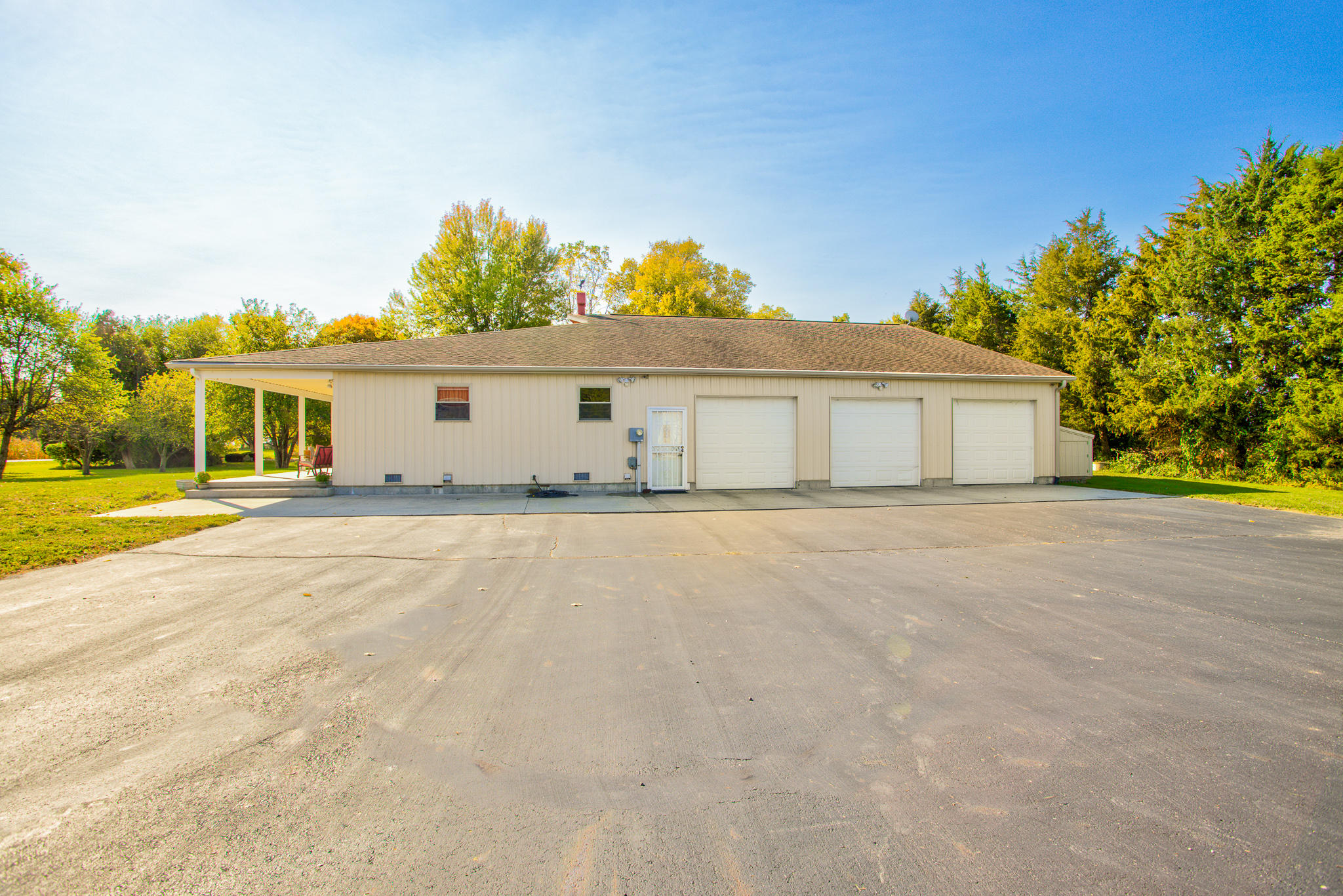 240 South Greenlee Road Troy, OH 45373 - Photo 8 of 43 Gallery Image 8
