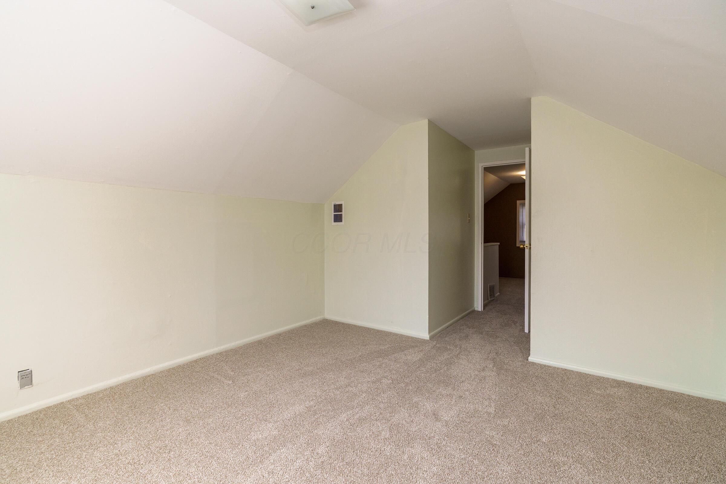805 Exeter Road Whitehall, OH 43213 - Photo 22 of 28 Bedroom #3 - brand new carpeting