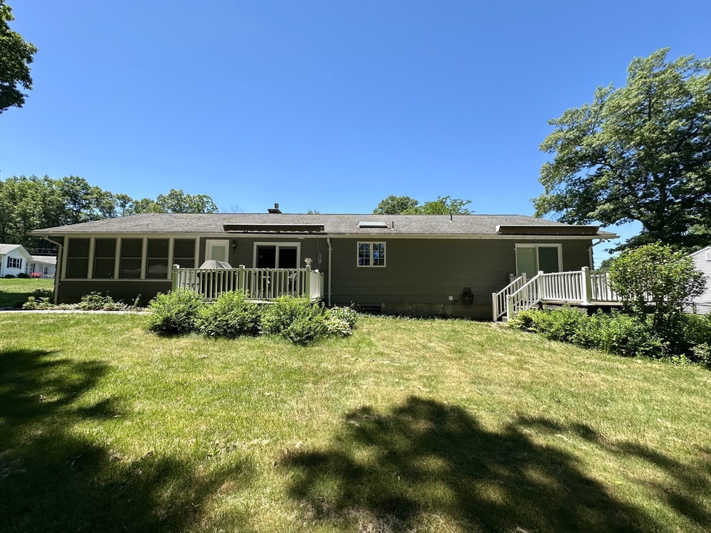 31 Marianna Road Salem, NH 03079 - Photo 3 of 25