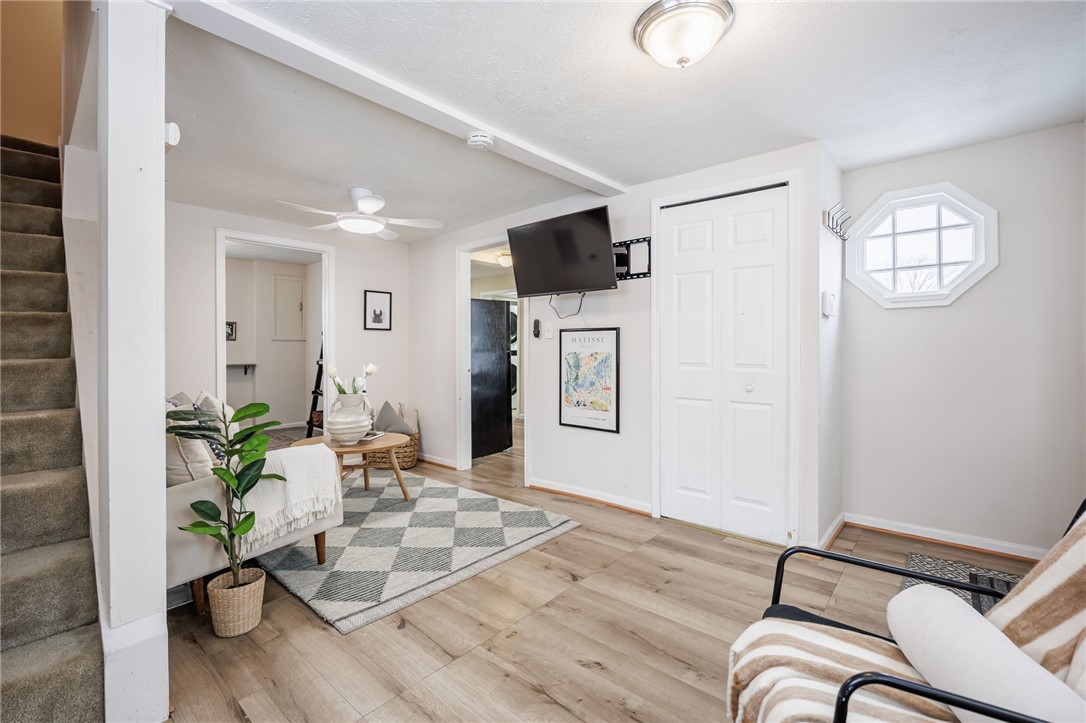 131 Mosley Road Greece, NY 14616 - Photo 3 of 40