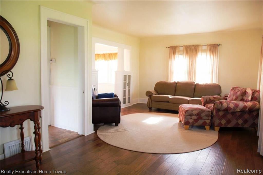 8841 Lambs Road Goodells, MI 48027 - Photo 4 of 17
