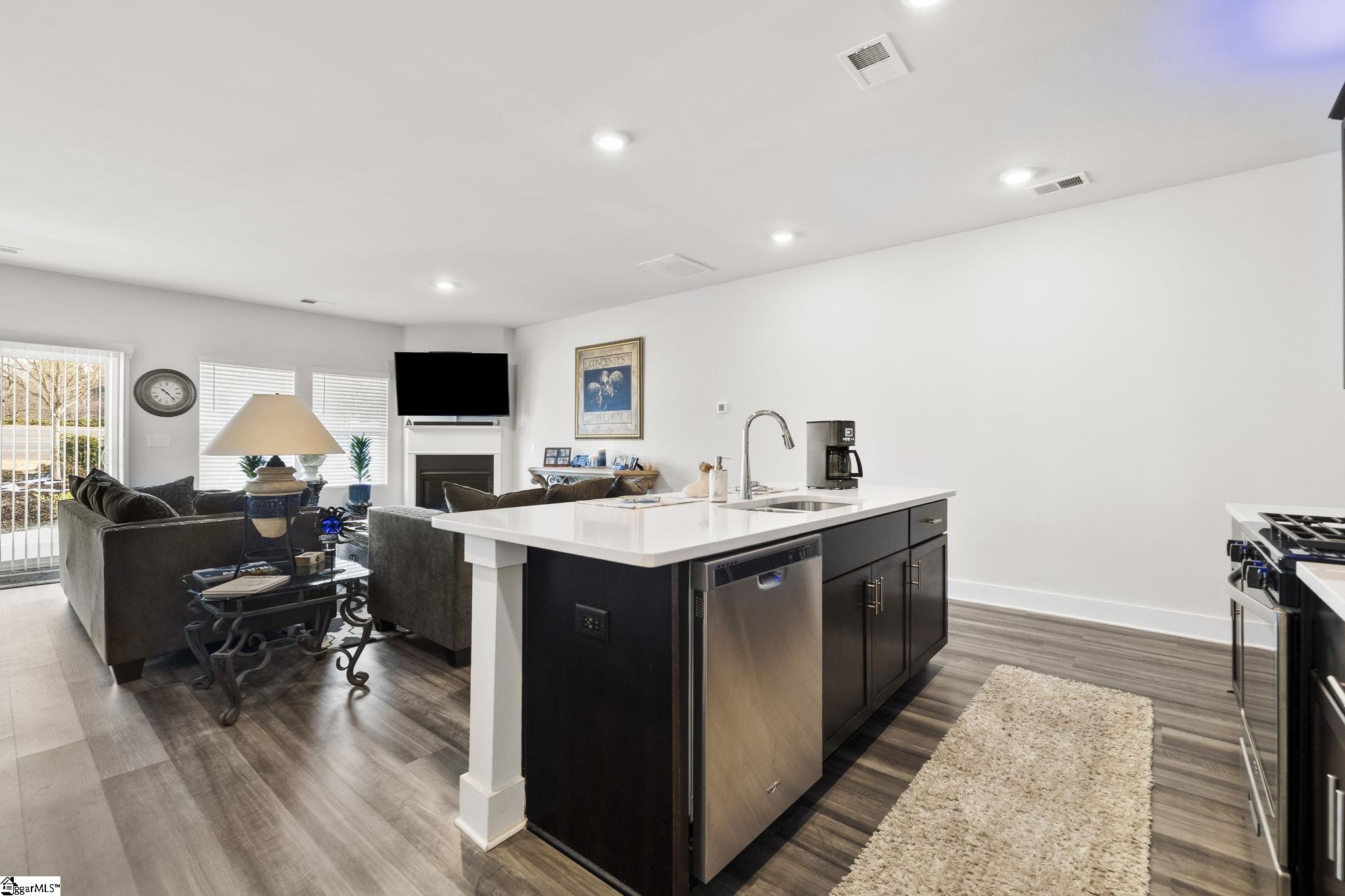 24 Bromes Way Greenville, SC 29607 - Photo 5 of 33