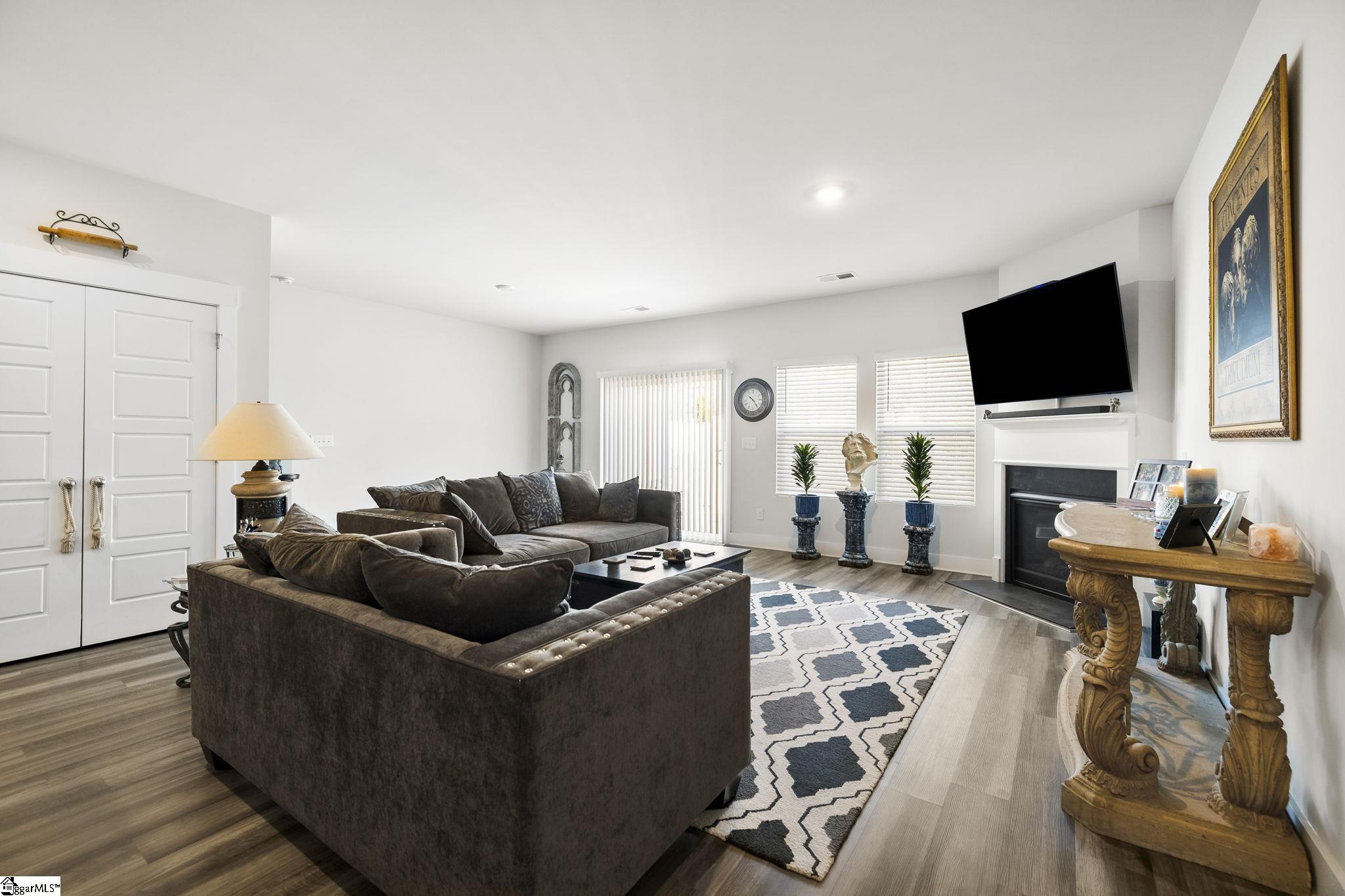 24 Bromes Way Greenville, SC 29607 - Photo 6 of 33