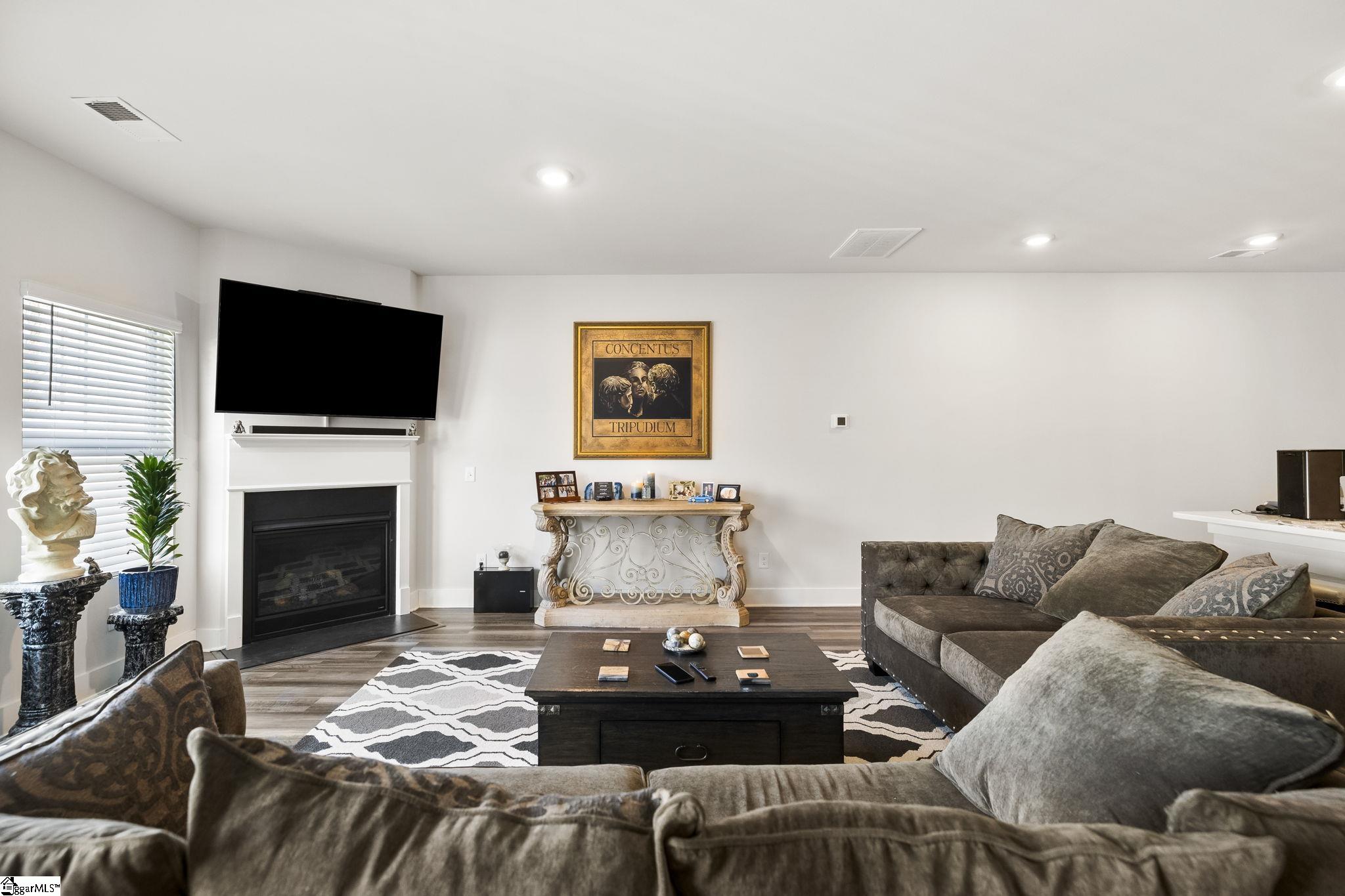 24 Bromes Way Greenville, SC 29607 - Photo 8 of 33