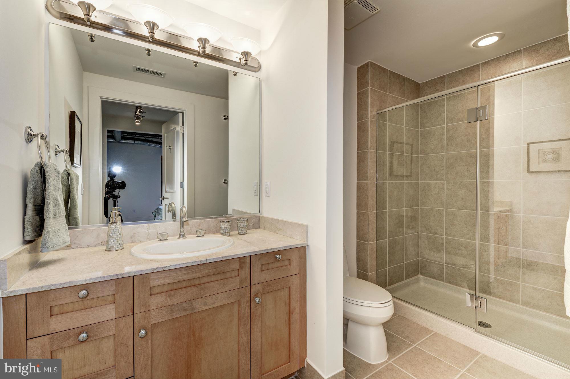 2328 Champlain Street Northwest, Unit 411 Washington, DC 20009 - Photo 20 of 29 Bath (Master)