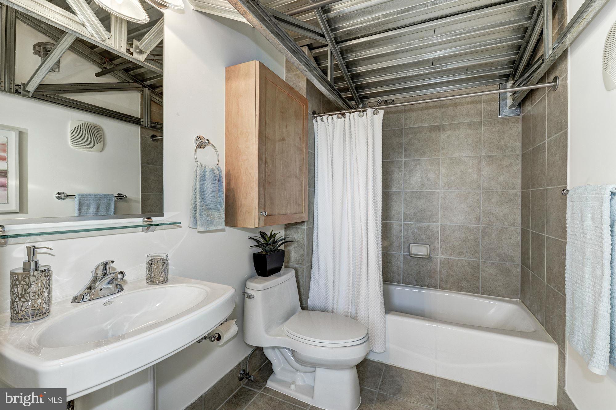 2328 Champlain Street Northwest, Unit 411 Washington, DC 20009 - Photo 25 of 29 Bath Upstairs