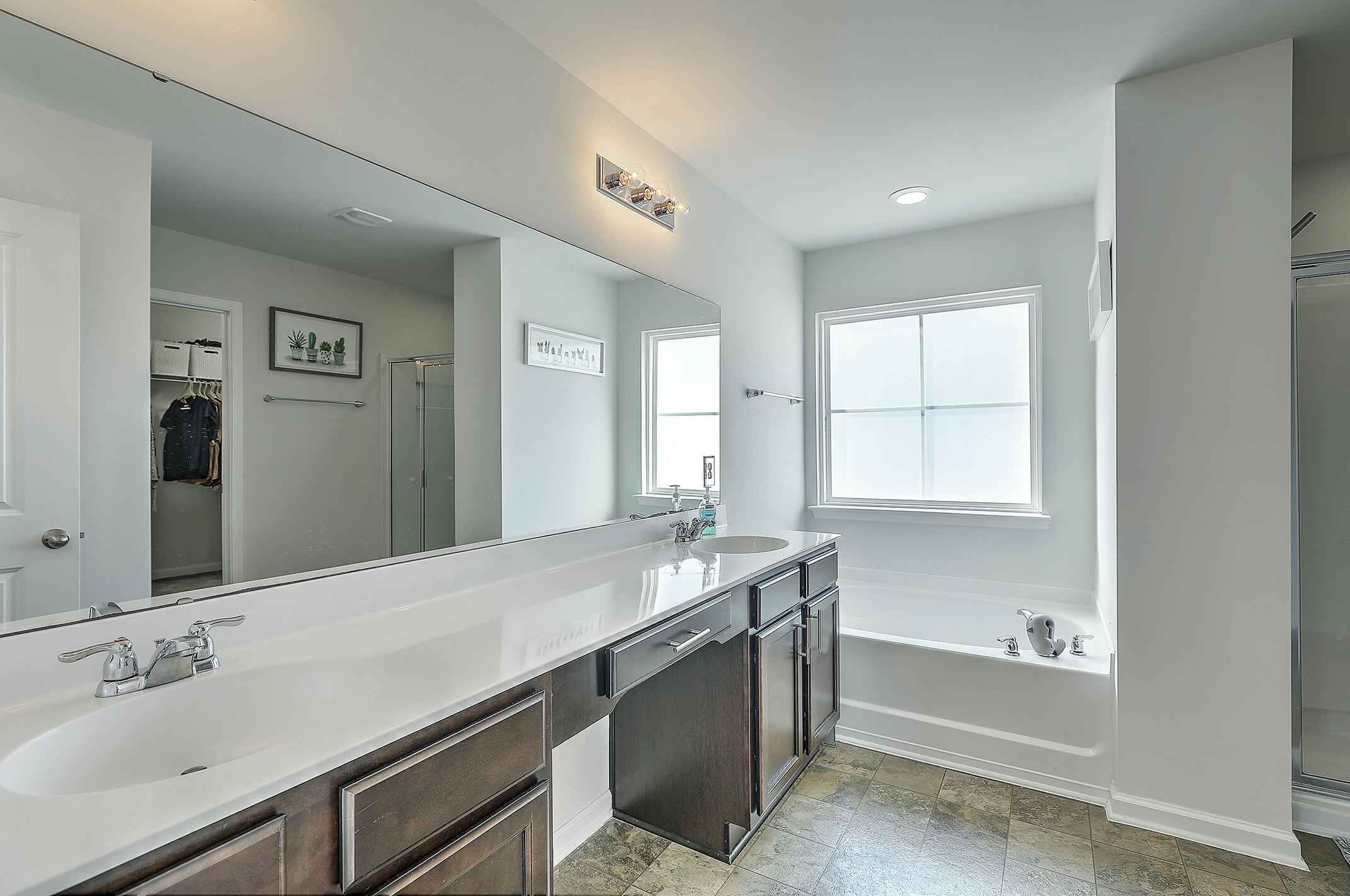 169 Hickory Ridge Way Summerville, SC 29483 - Photo 23 of 35 Ensuite