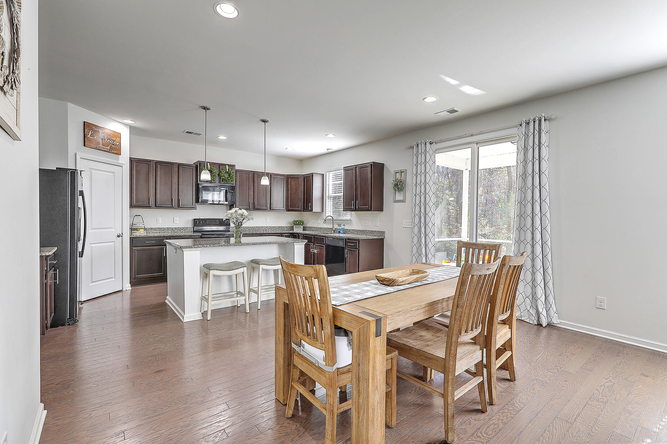 169 Hickory Ridge Way Summerville, SC 29483 - Photo 9 of 35 Dining