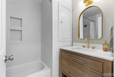 $439,900 | 2869 Missouri Avenue, St. Louis, MO 63118