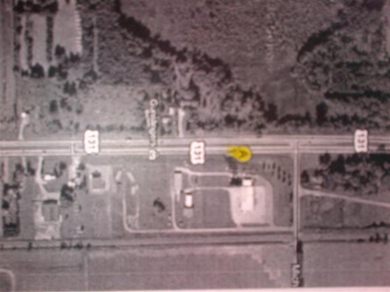 52205 Highway 131 Three Rivers, MI 49093 - Photo 1 of 1 Primary Photo