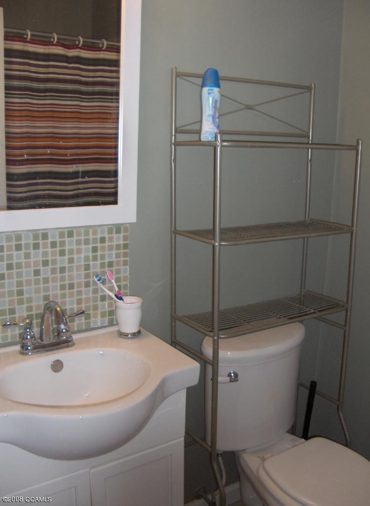 397 Hardesty Loop Road Newport, NC 28570 - Photo 10 of 16 2nd bath