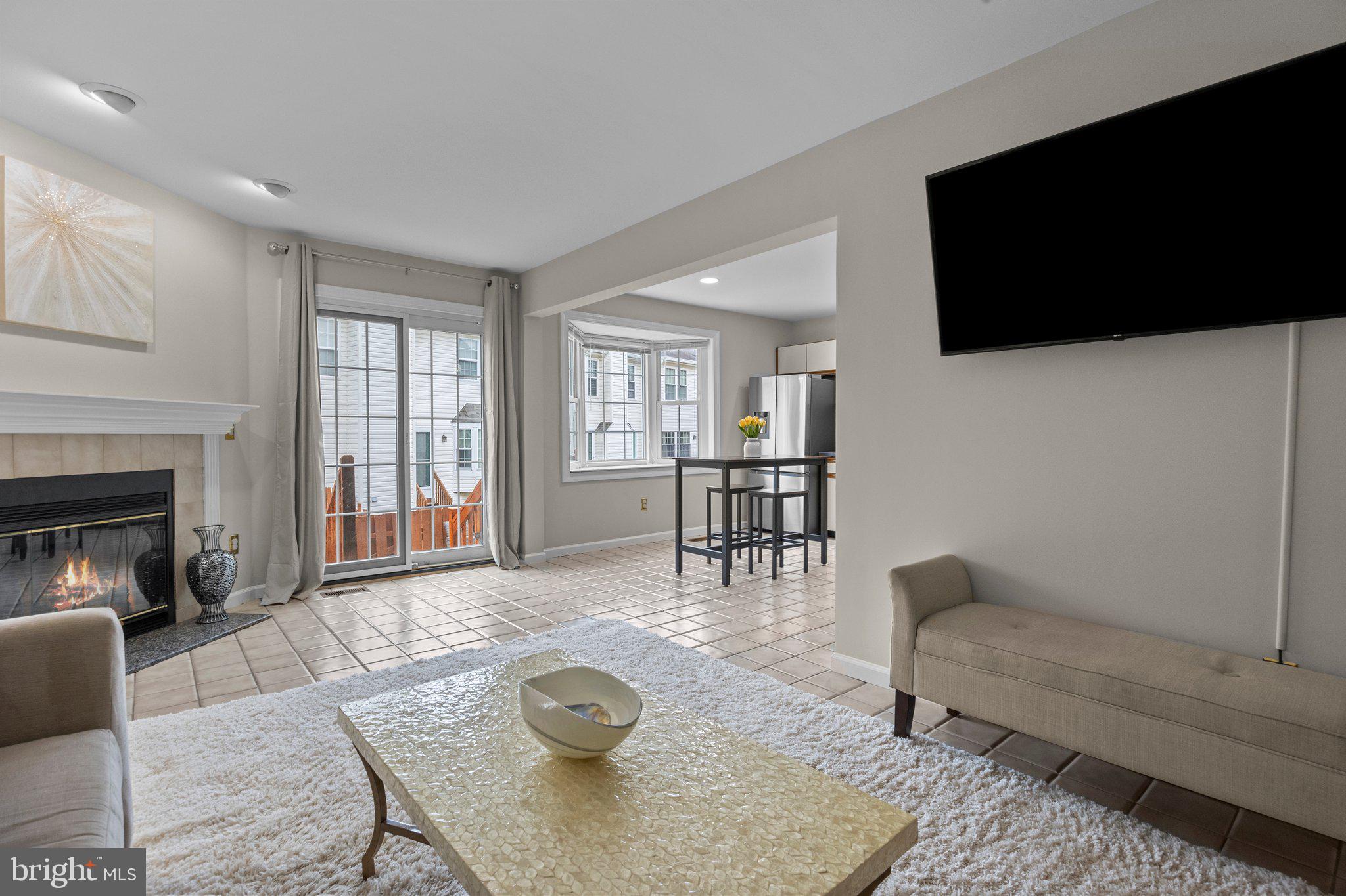 1621 Covington Road, Unit 11 Yardley, PA 19067 - Photo 11 of 36 Family Room