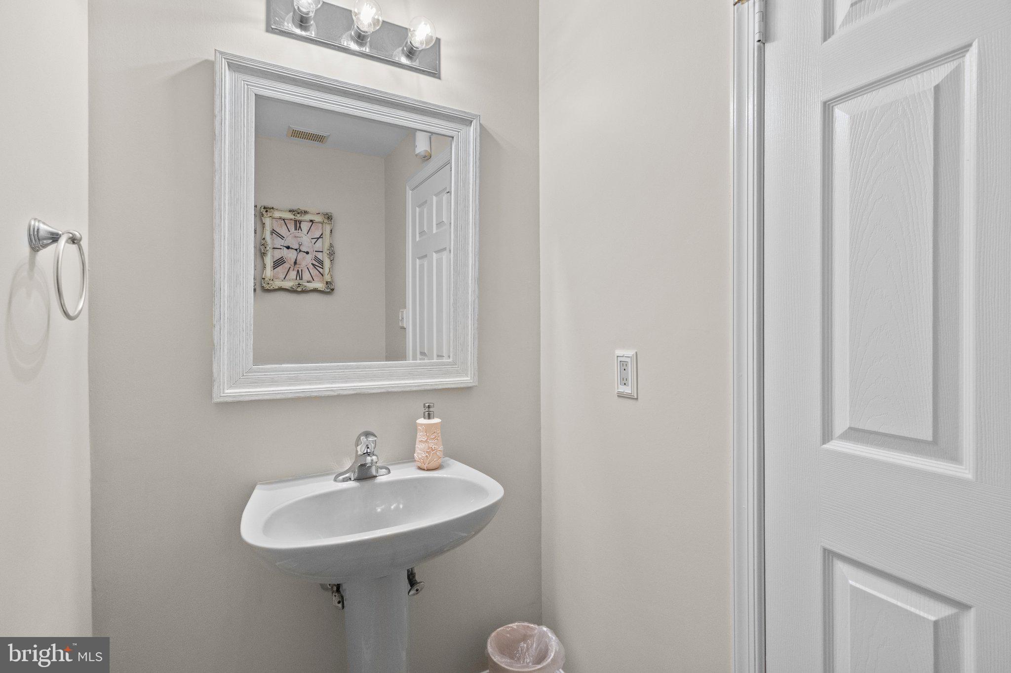 1621 Covington Road, Unit 11 Yardley, PA 19067 - Photo 4 of 36 Powder Room