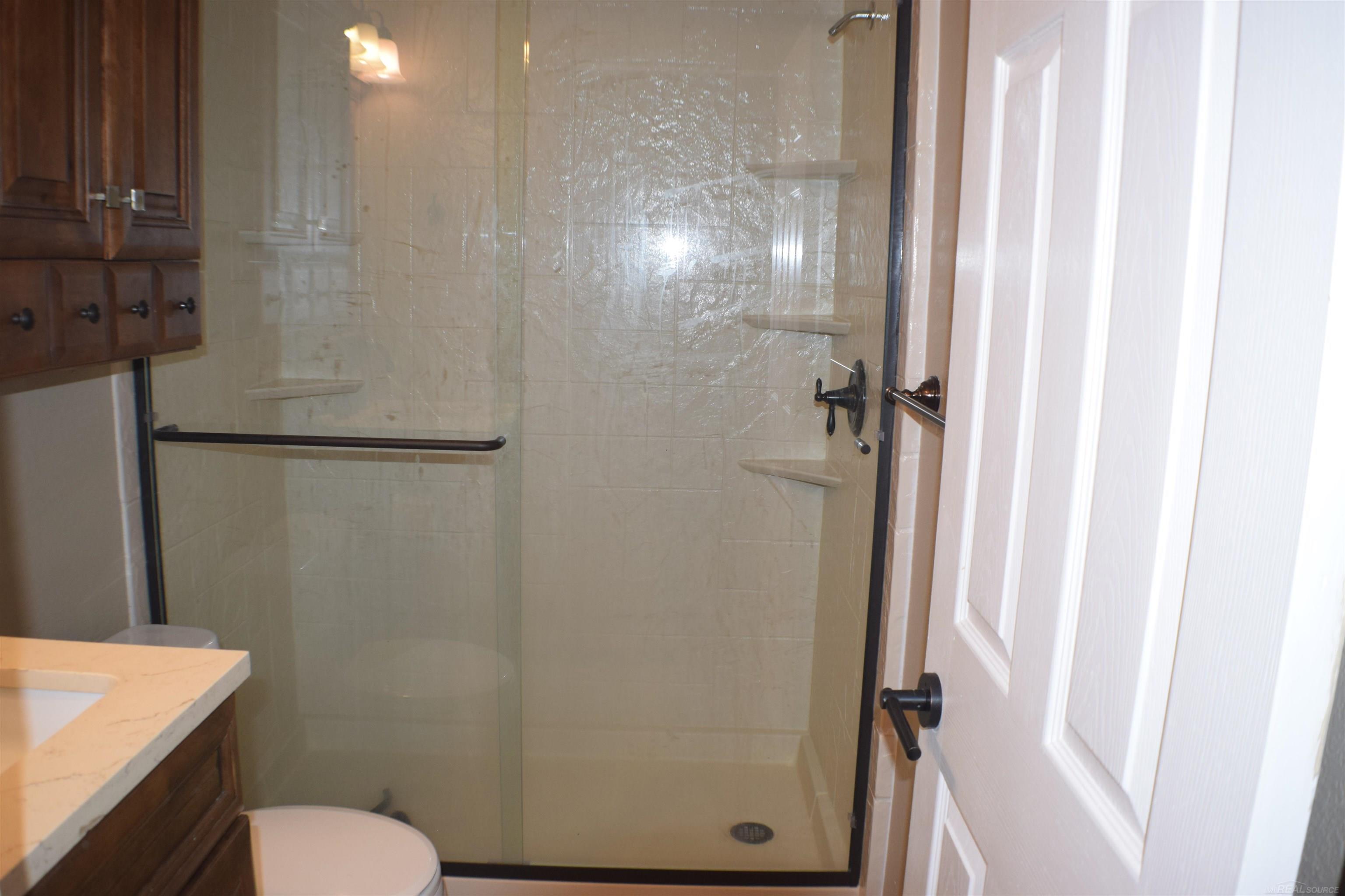 3944 Hunters Ridge Drive Lansing, MI 48911 - Photo 17 of 32 50147093-05d74a0b-4348-4318-bffd-11d66f28b7ab.JPG