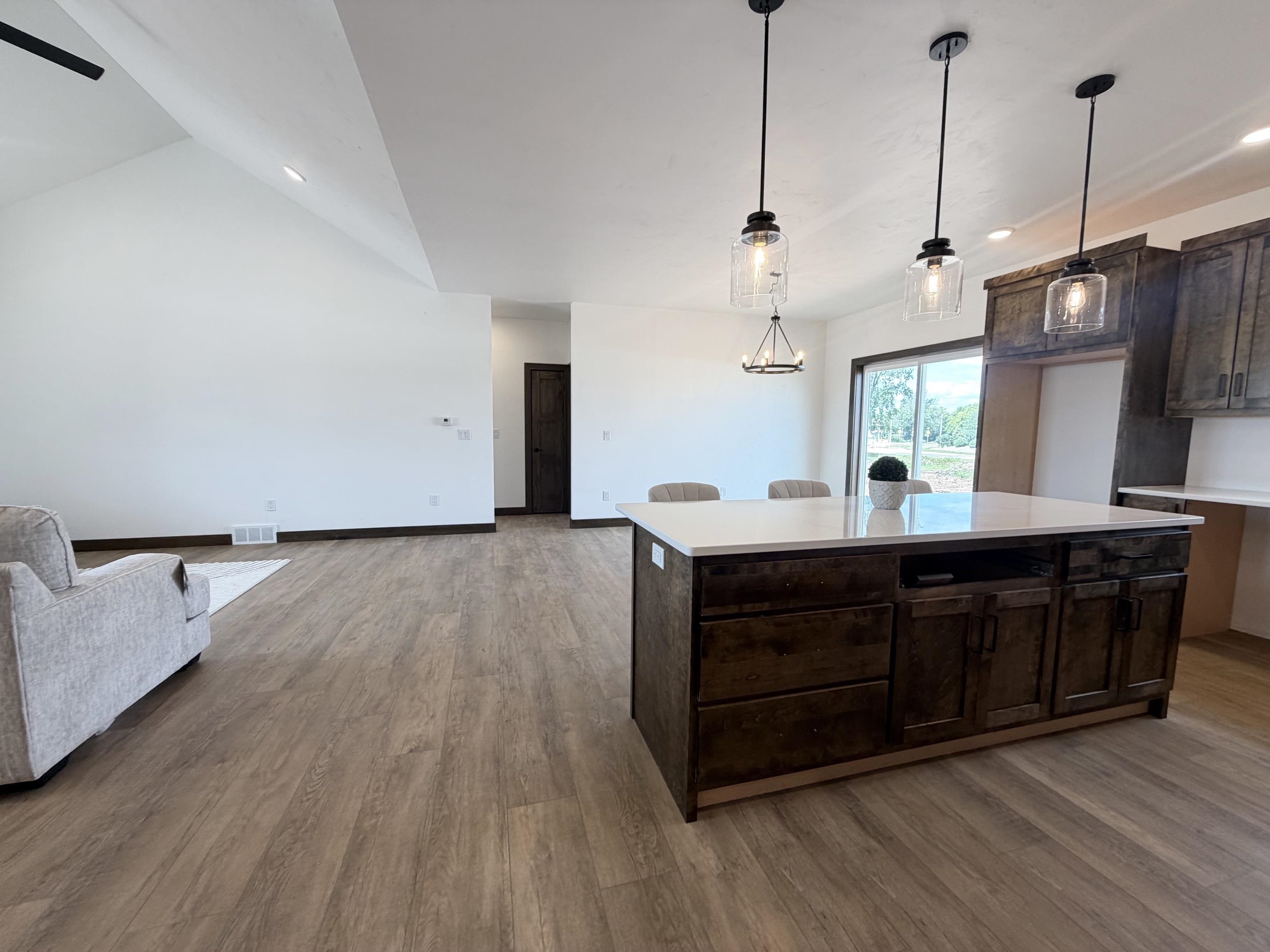 W5668 Tonys Way Appleton, WI 54915 - Photo 6 of 22 Gallery Image 6