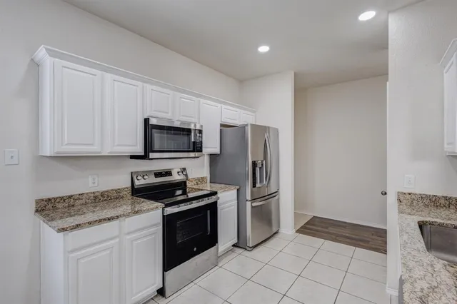 $425,000 | 13604 Justice Street, Fort Worth, TX 76040