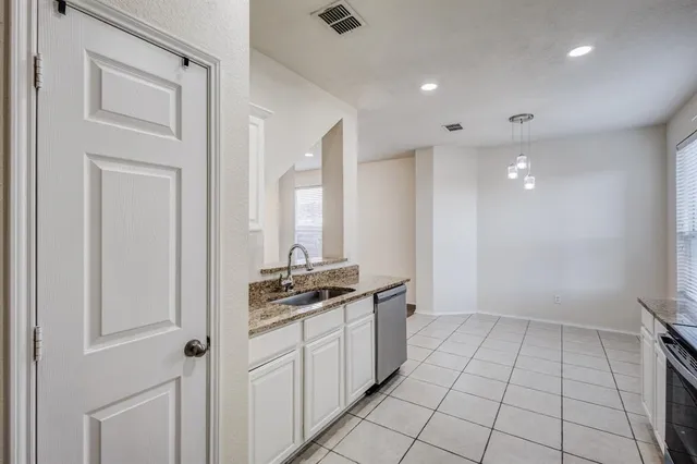 $425,000 | 13604 Justice Street, Fort Worth, TX 76040