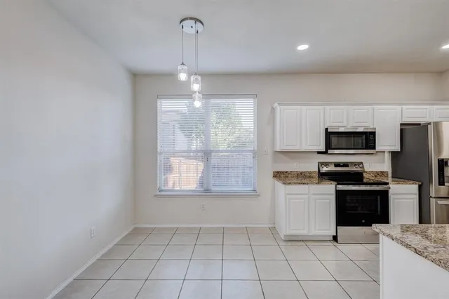 $425,000 | 13604 Justice Street, Fort Worth, TX 76040
