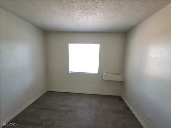 $760 | 4955 Jeffreys Street, Unit 703, Las Vegas, NV 89119