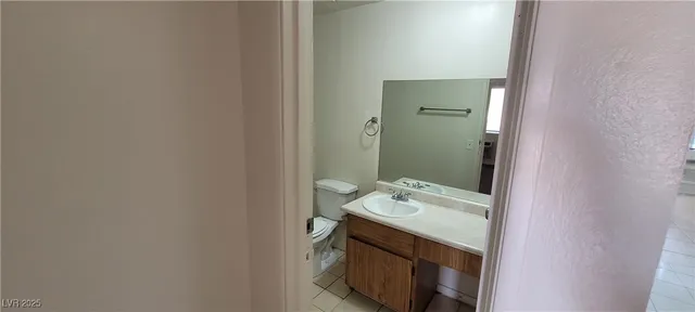 $1,100 | 4955 Jeffreys Street, Unit 703, Las Vegas, NV 89119