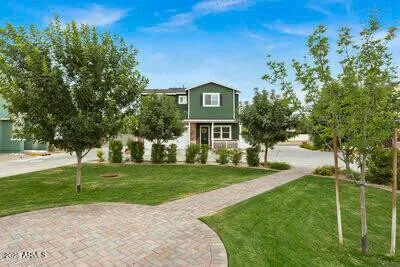 $2,200 | 16875 North 12th Street, Unit 16, Phoenix, AZ 85022