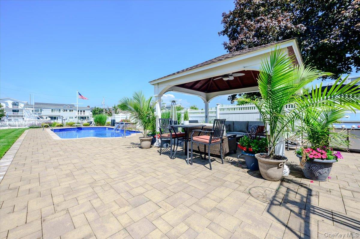 311 Blackheath Road Long Beach, NY 11561 - Photo 27 of 43