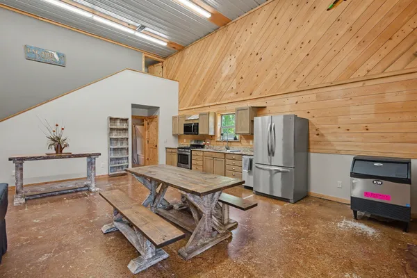 $649,900 | 8109 Highway 189, Baker, FL 32531
