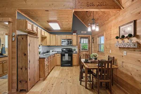 $649,900 | 8109 Highway 189, Baker, FL 32531