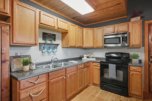 $649,900 | 8109 Highway 189, Baker, FL 32531