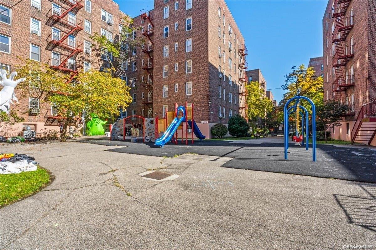 33-25 90th Street, Unit 3A Queens, NY 11372 - Photo 2 of 20