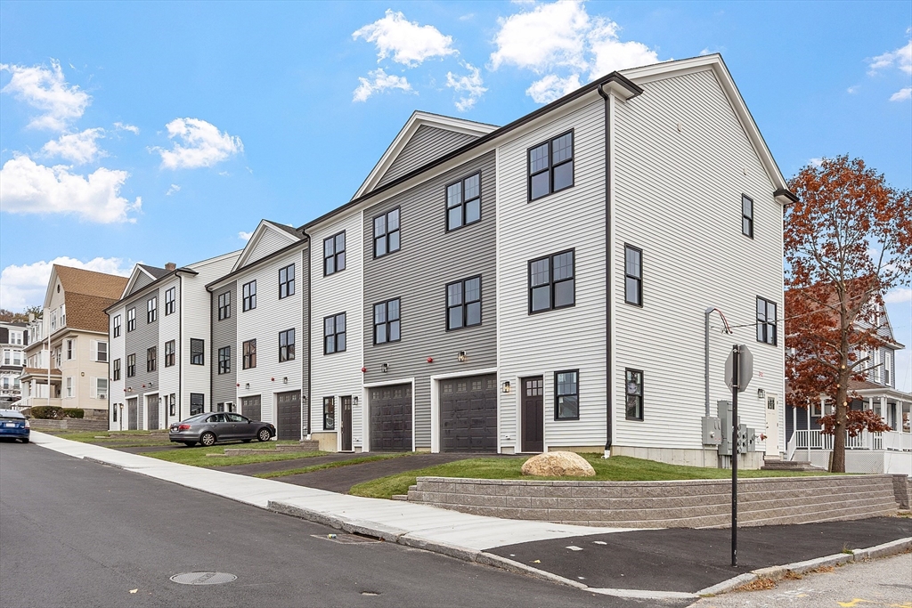 10 Windsor Street, Unit C Worcester, MA 01605 - Photo 1 of 31 a front view of a building with street view