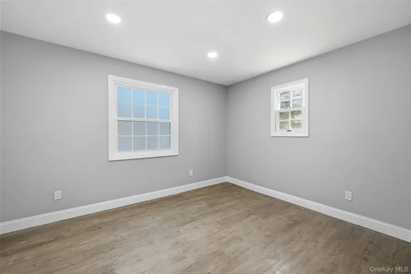 $849,000 | 10 Curlin Lane, St. James, NY 11780