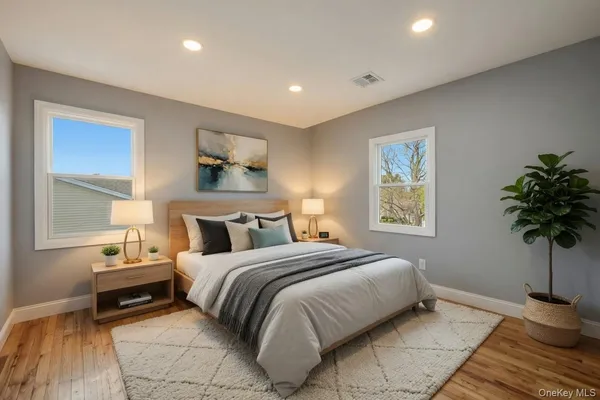 $849,000 | 10 Curlin Lane, St. James, NY 11780