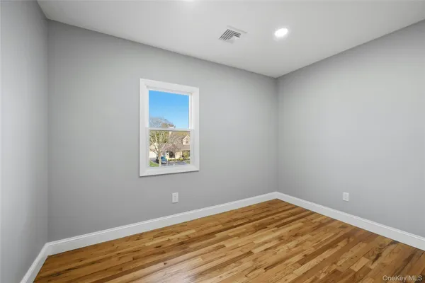 $849,000 | 10 Curlin Lane, St. James, NY 11780