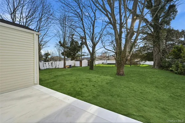 $849,000 | 10 Curlin Lane, St. James, NY 11780