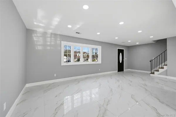 $849,000 | 10 Curlin Lane, St. James, NY 11780