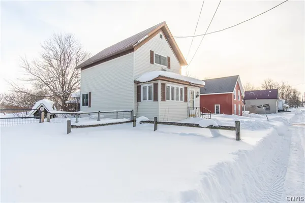 $199,900 | 372 East Kirby Street, Brownville, NY 13634